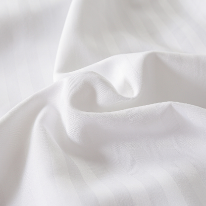 Satin Stripped Single size 4-piece bed linen, white color.