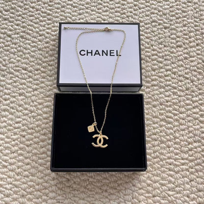 Beauty Pendant Necklace DIY with Gift Box and Shopping Bag