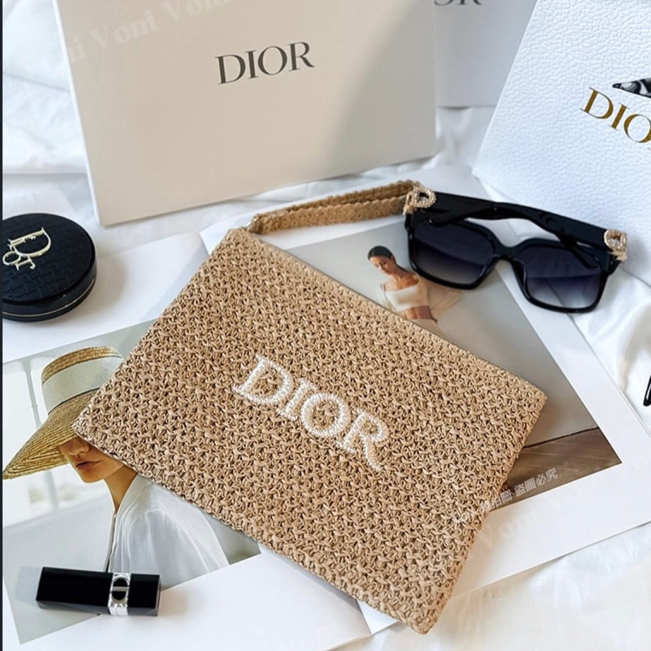 Beauty Summer Counter Gift Raffia Cosmetic Clutch, Beige