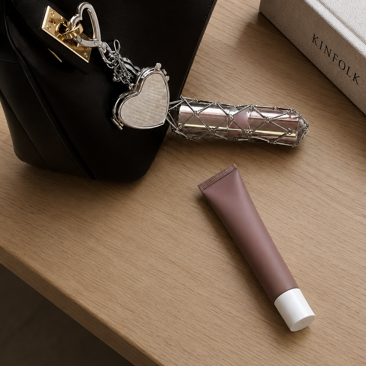 Mesh Lipstick Keychain with Heart, Mini Mirror - Lipstick Holder