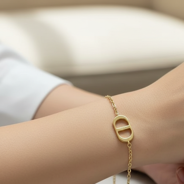 Beauty CD logo Bracelet VIP Gift with Box, Shopping Bag