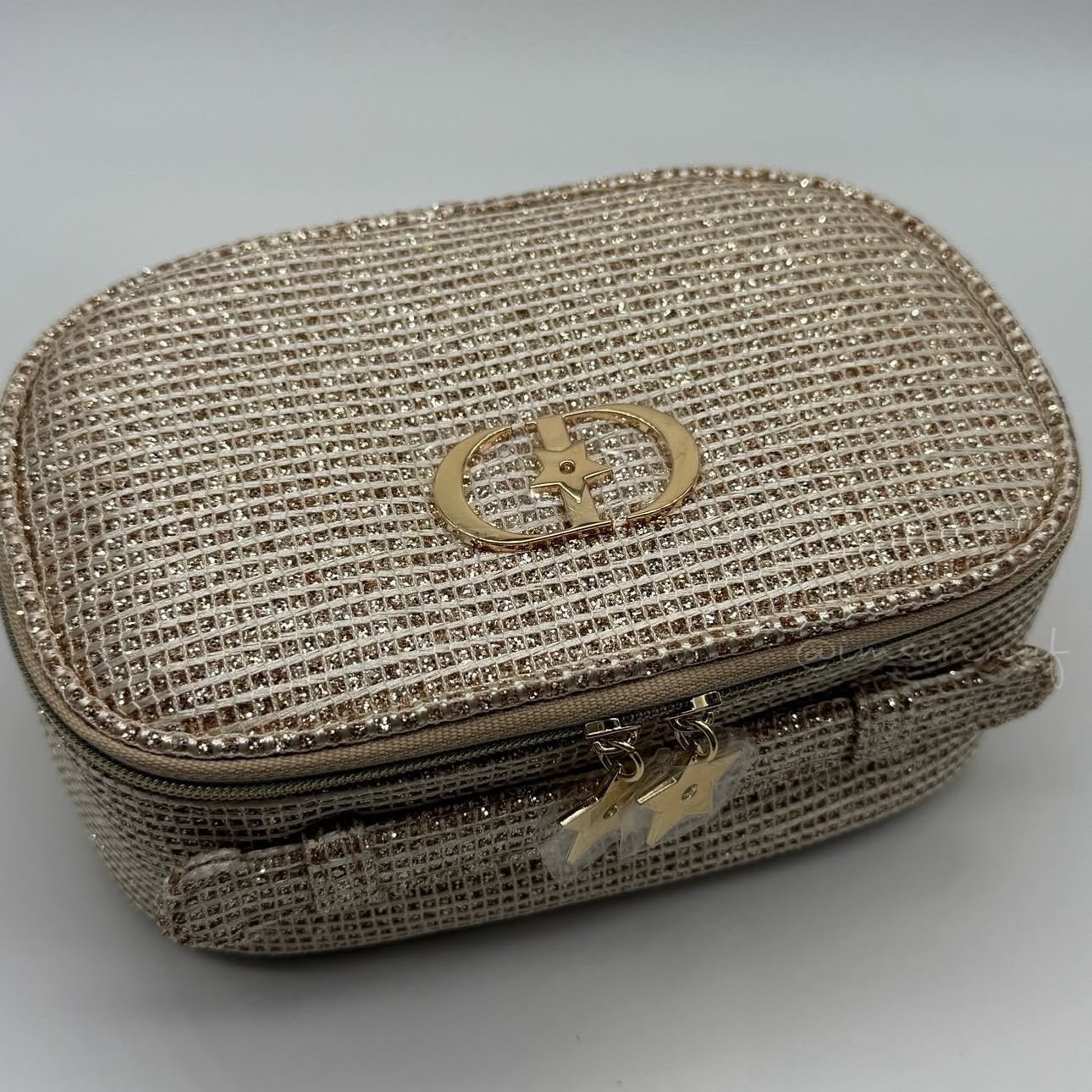Dior Beauty Gold Mesh Pouch Holiday - BusDeals