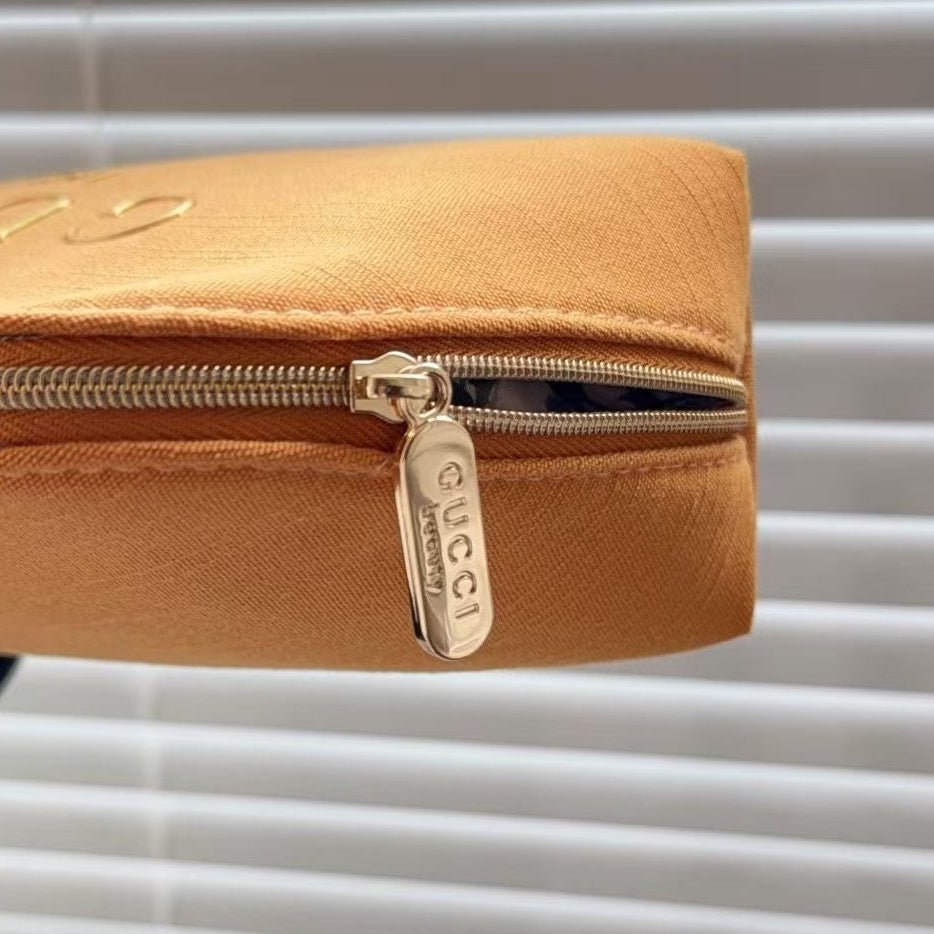 Gucci Beauty Counter Gift Cosmetic Pouch Orange - BusDeals