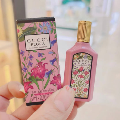 Gucci Beauty Pouch/Bag with 3 Flora MINI Parfume - BusDeals