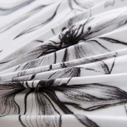 Queen size 6 piece bedding set with gray leaf pattern, very soft quality.