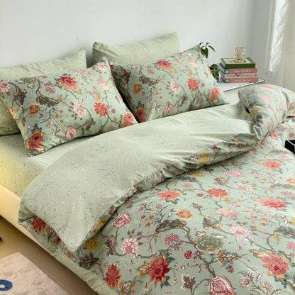 Queen Size 6 Pieces, Reversible Style Duvet Cover Set, Roses Design with Dark Khaki Color.