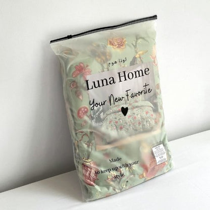 Queen Size 6 Pieces, Reversible Style Duvet Cover Set, Roses Design with Dark Khaki Color.