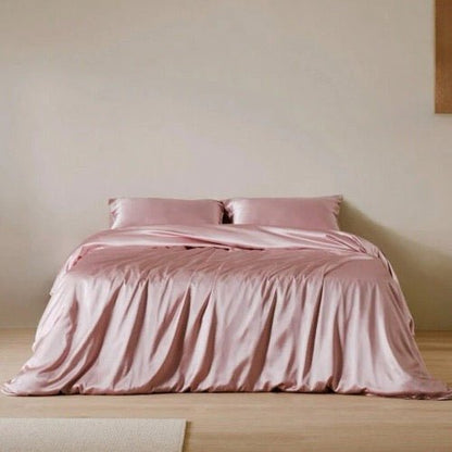 Silky Satin, King Size 6-Piece Duvet Cover Set, Plain Pink Color.