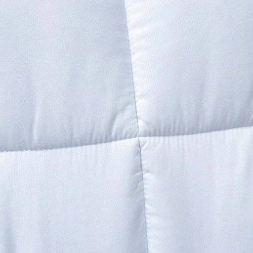 Single size, 160*210cm. A soft and comfortable duvet, vacuum-packaged.